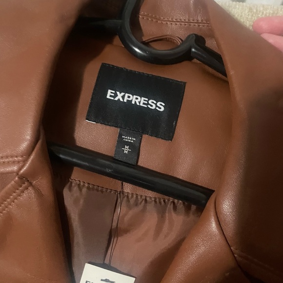 Express Jacket - Picture 2 of 4